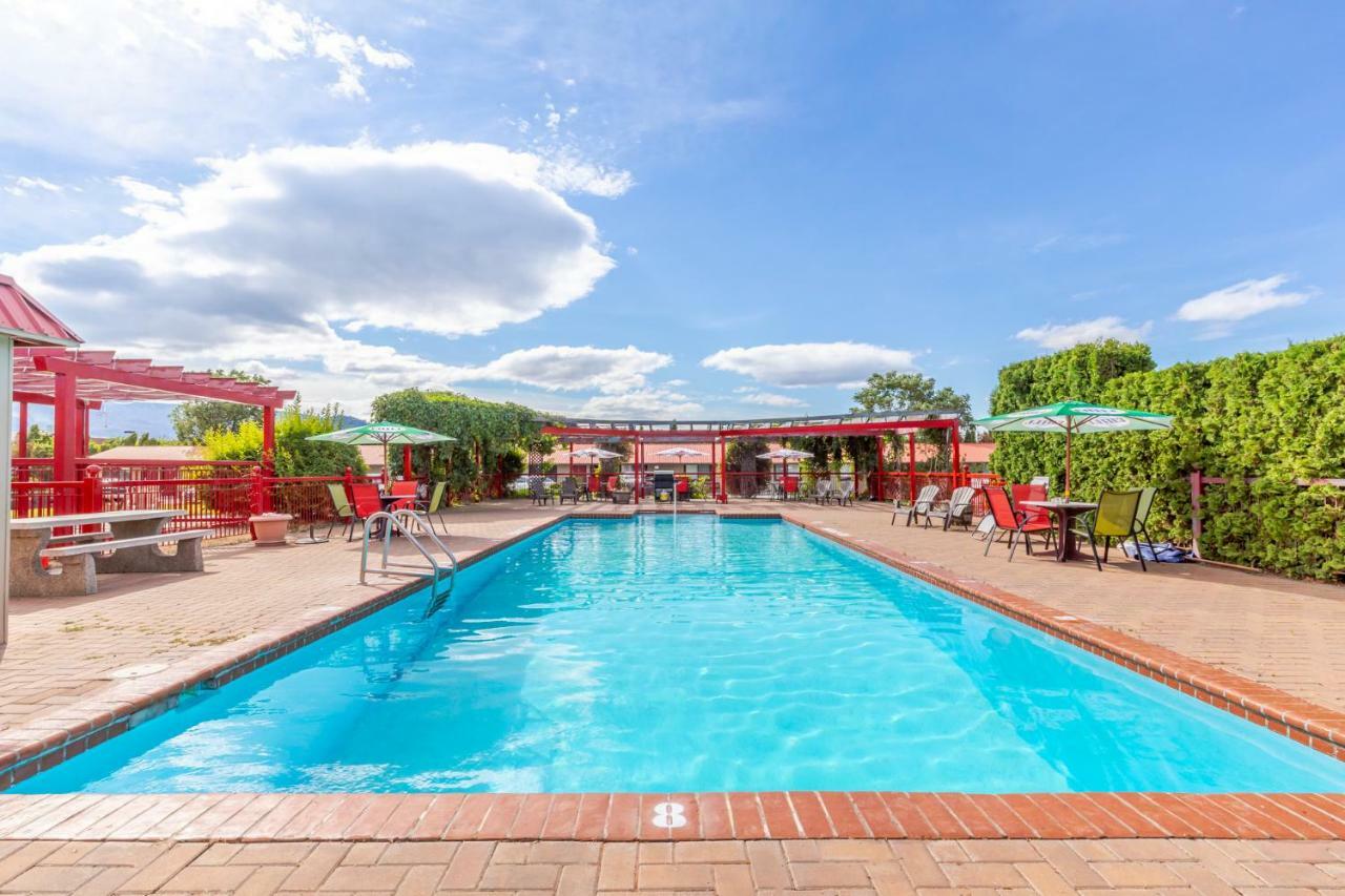 Westridge Motor Inn Osoyoos Εξωτερικό φωτογραφία